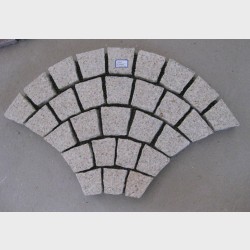 yellow cube on mesh-fan shape