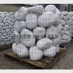 Carrara Pebbles  250/400 in Big Bag