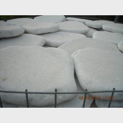 Tumbled White Discuss 15-35 cm