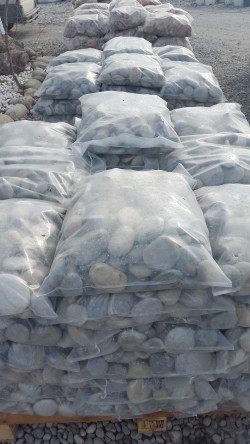 Flat River Pebbles in 25 kgs bags
