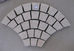 yellow cube on mesh-fan shape